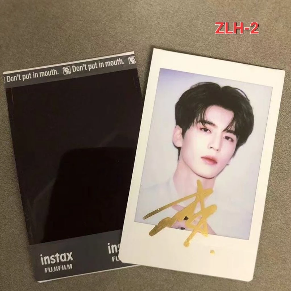 Polaroid Photo Zhang Linghe With Sign - 2
